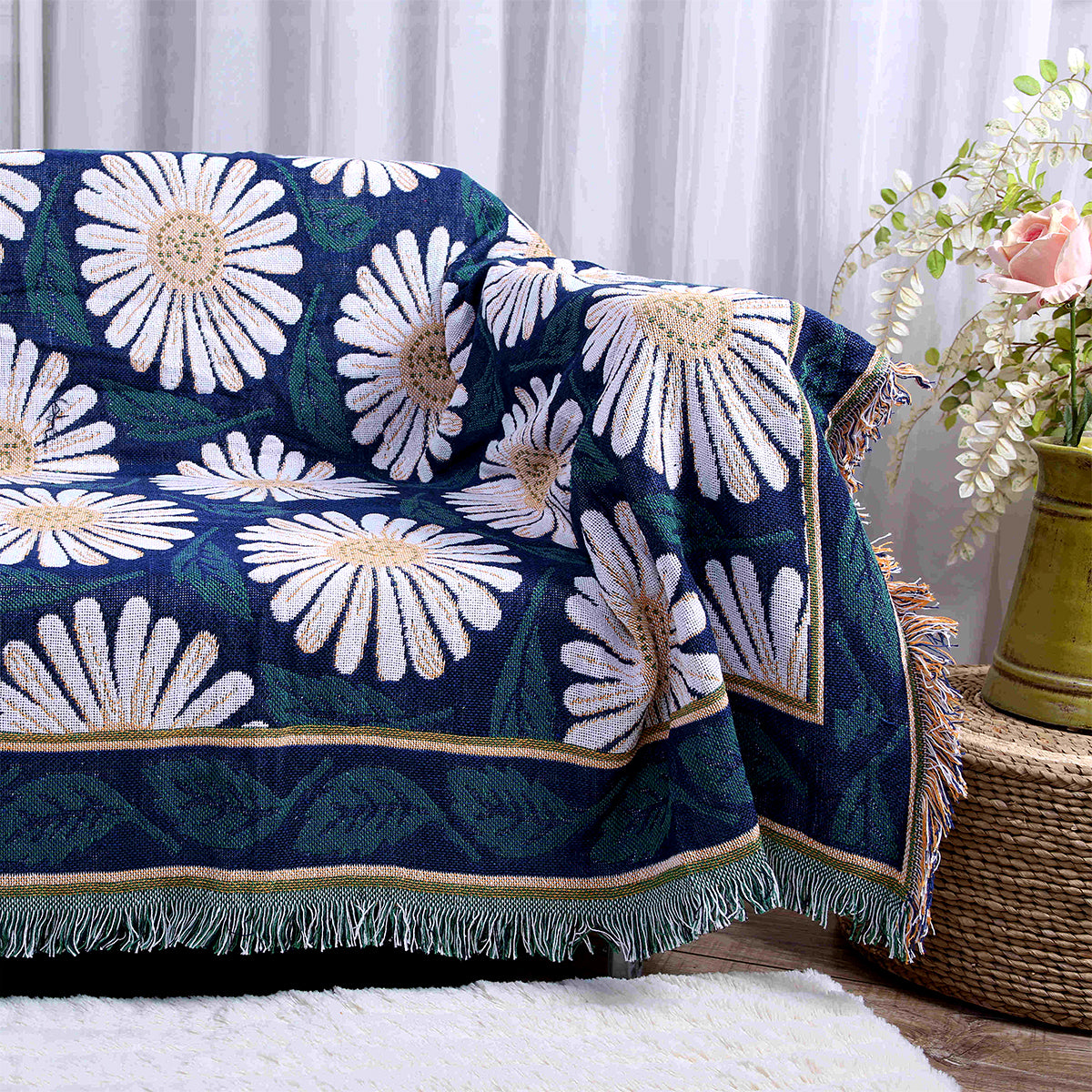 Cotton-Poly Daisy Woven Blanket