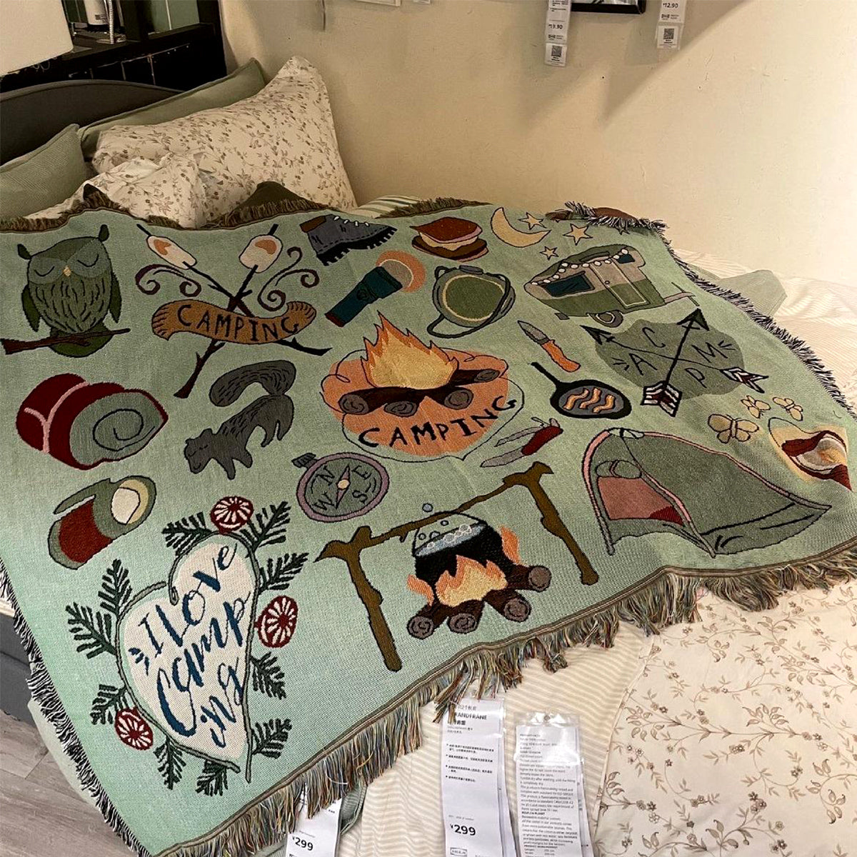 Cute Cartoon Pattern Woven Blanket