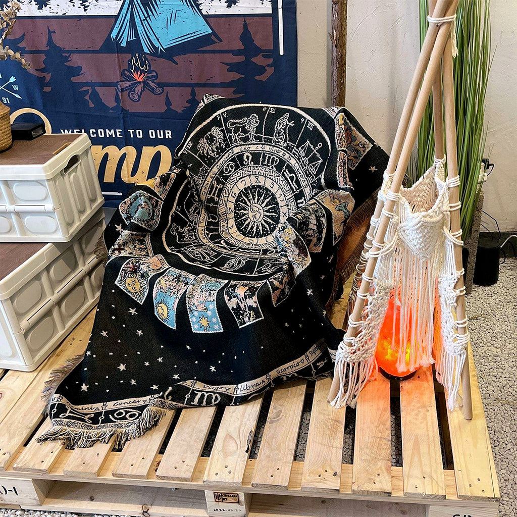 Black Woven Sofa & Bed Blanket