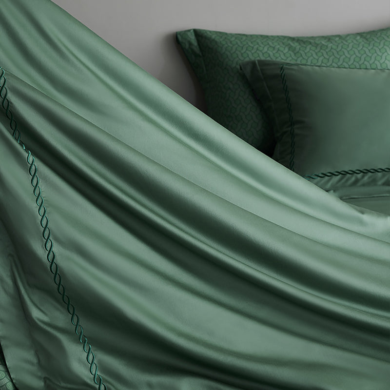 Embroidered 100% Cotton Bedding Set (4-Piece)