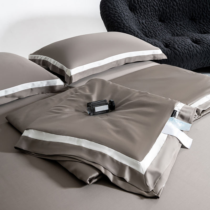 Luxury 300TC 100% Tencel Bedding Set (4-Piece)