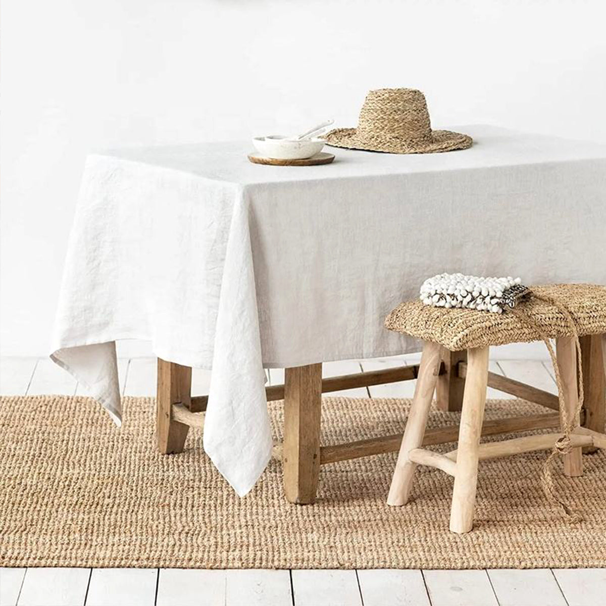French-Style Linen Rectangular Tablecloth