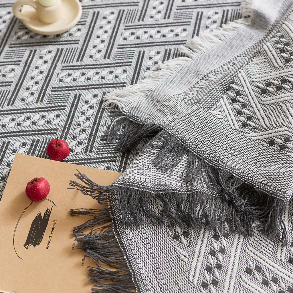 Woven Jacquard Tablecloth